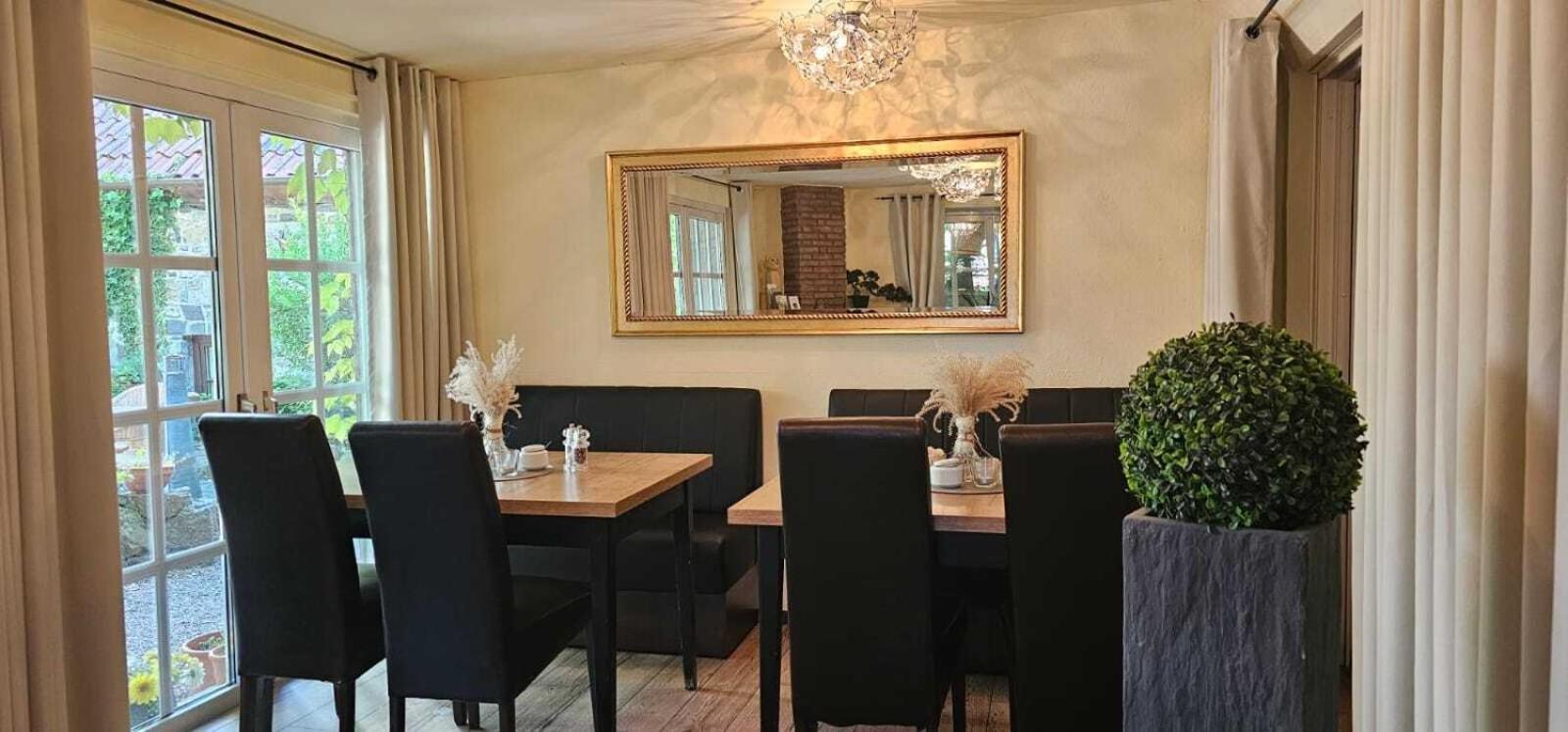 Hotelbetriebe Gueldenhaupt Gmbh Arnsberg Bagian luar foto