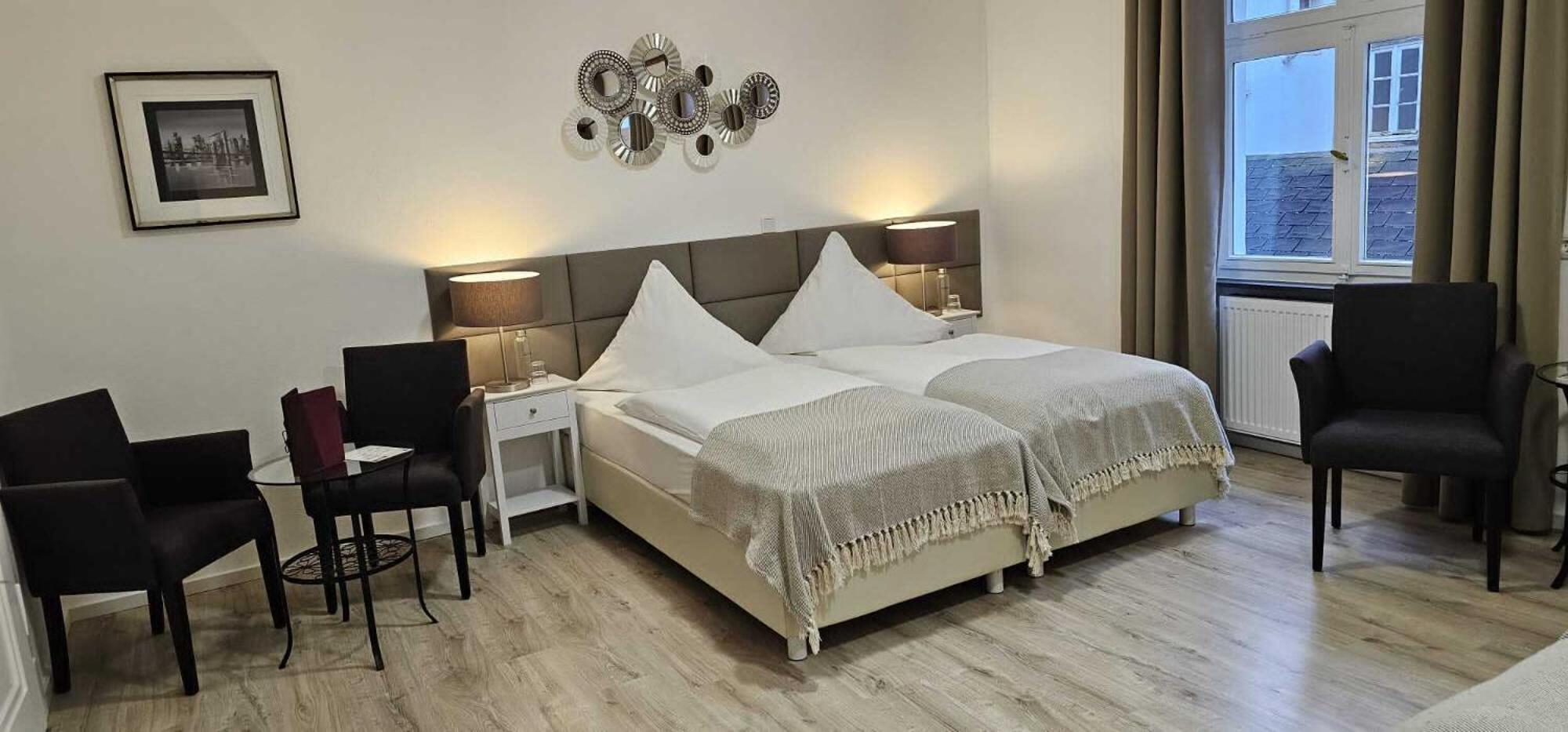 Hotelbetriebe Gueldenhaupt Gmbh Arnsberg Ruang foto